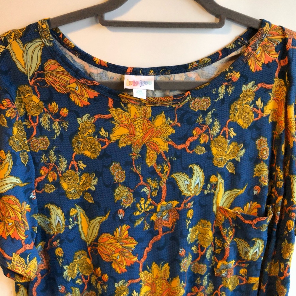 Lularoe 2x Carly